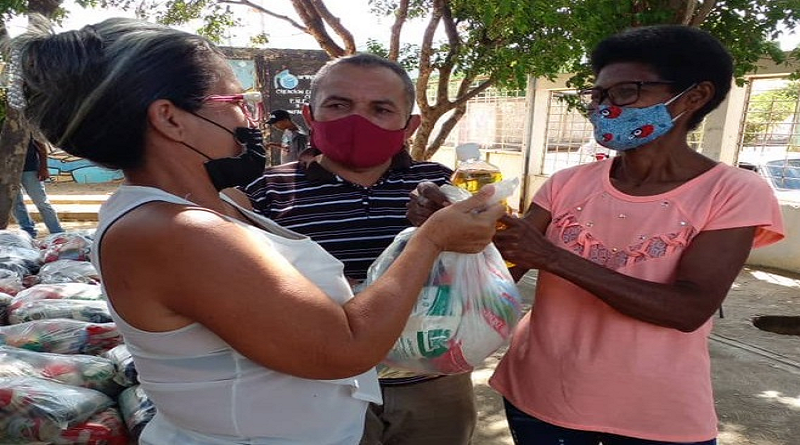 VTVcanal8's tweet photo. Más de 23 mil familias favorecidas con alimentos de Mercal en Falcón

#30Dic

https://t.co/vsNaEjuTAs https://t.co/tsibCNK5EF