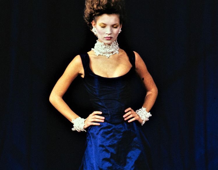 virgoessence's tweet photo. RIP Vivienne Westwood, you brought us punk and femininity at the same time 🕊️ https://t.co/l4cSvI1Gdk