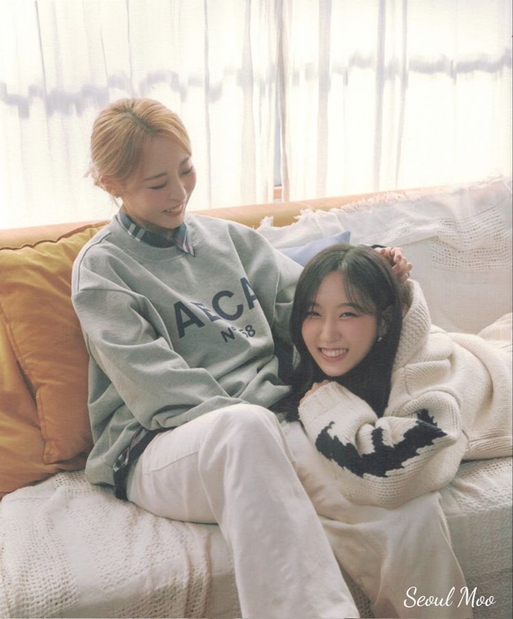 MoonByulBR's tweet image. ⭐️— 29.12.22 @ ELAS FORAM LUZ! Há um ano, Moonbyul lançava “Shutdown”, sua parceria musical com a solista Seori. A música e o mv foram marcos na carreira e até hoje é das preferidas entre os fãs. 

Vocês acompanharam este momento?

#문별 #MOONBYUL
#서리 #SEORI
@RBW_MAMAMOO