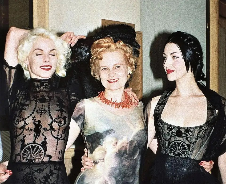 MIUCClAMUSE's tweet photo. rip to a true trailblazer that inspired so many. thank you for all your contributions to the world of fashion and creativity, a legend that will never be forgotten 

long live vivienne 💔 https://t.co/CrDe4vFf5y