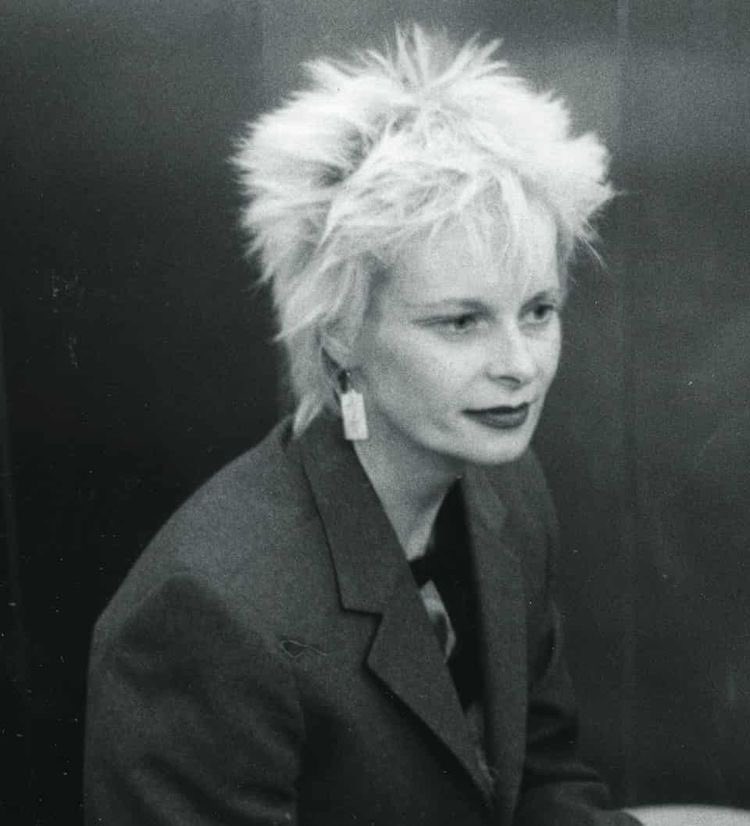 MIUCClAMUSE's tweet photo. rip to a true trailblazer that inspired so many. thank you for all your contributions to the world of fashion and creativity, a legend that will never be forgotten 

long live vivienne 💔 https://t.co/CrDe4vFf5y