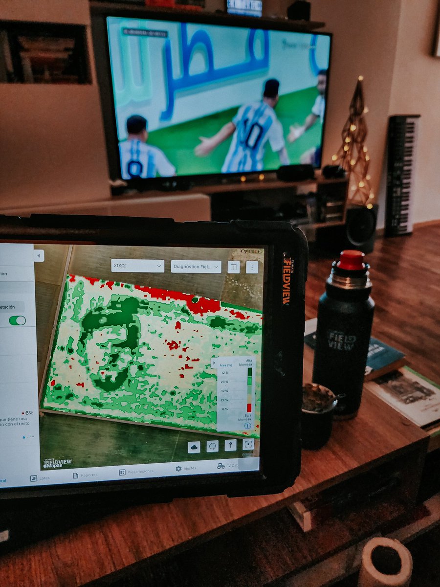 JoseB_Cba's tweet photo. Mientras tanto, en algún campo del sur cordobés...
18 productores sembraron el rostro de Messi, combinando la #AgriculturaDigital de @FieldViewArg, la mejor genética de @DekalbArgentina y la locura de @faricharly ...¡ya se viene 🐐🌽!
.
@Bayer4CropsAR @fantinofantino @WoelkeLucas https://t.co/yfpSLHup1j