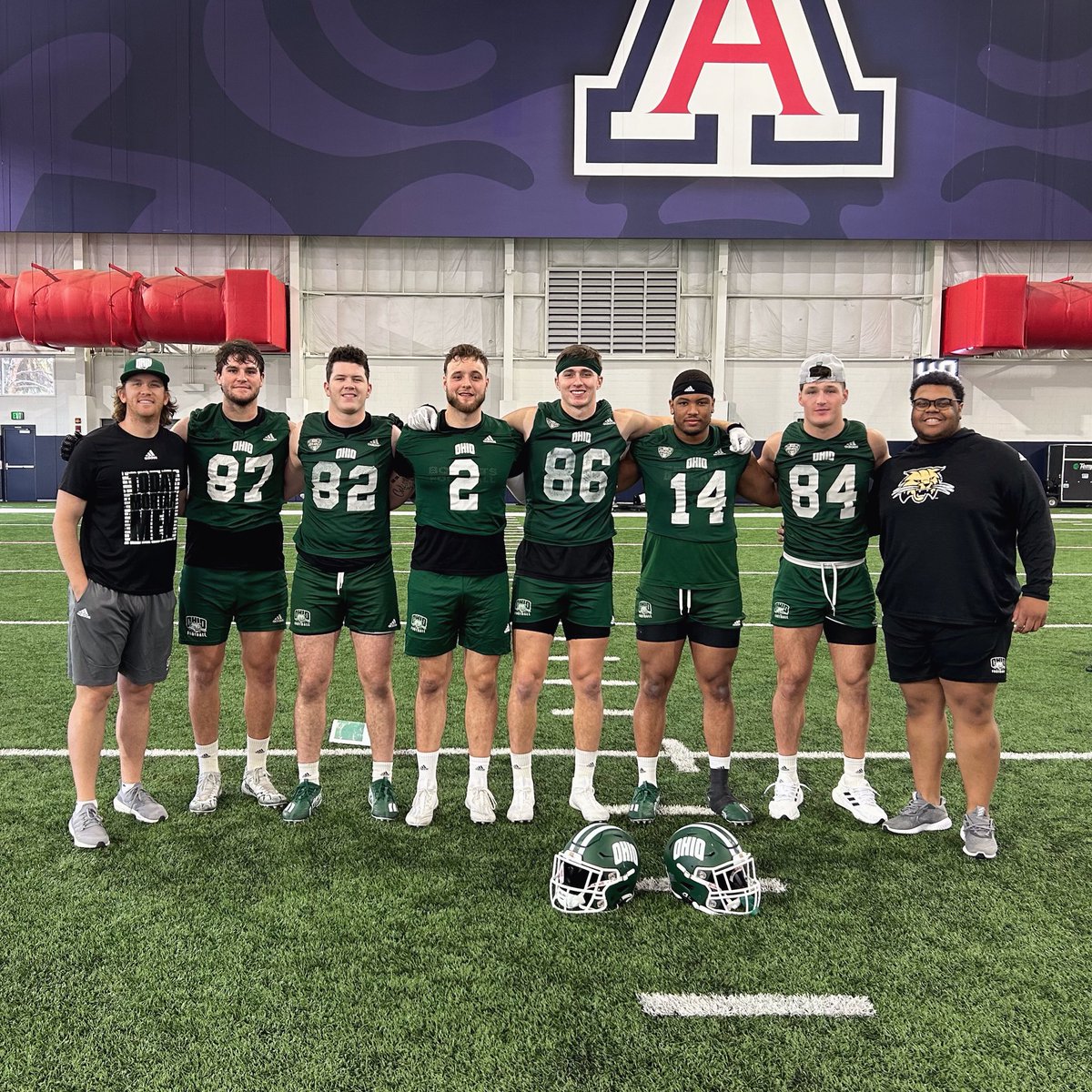 CoachBrianMetz's tweet photo. Eight Mortar Men. 🧱 
Best part of my job = the players. 
Thanks for a great season!! 
#BRICKxBRICK🧱 #PLAYMAKERS😼 https://t.co/v4wwJcOPJ6