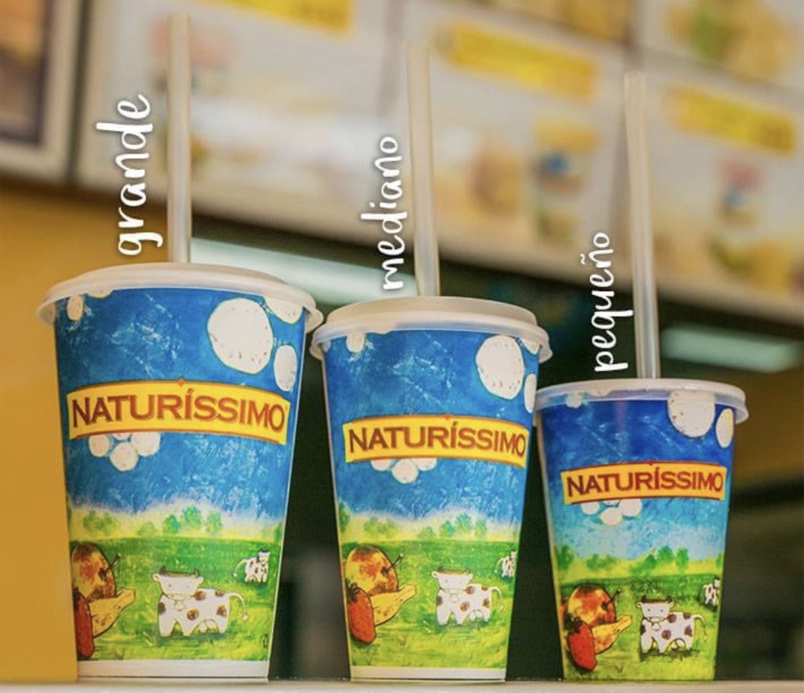 lare_2001's tweet photo. A Los genios de @Naturissimo en el Riocentro El Dorado si le pides el yogurt más grande te lo dan mediano y cuando reclamas te dicen “ah no el mas grande es el de litro” y solo tienen 3 tamaños en la vitrina y en sus redes sociales… https://t.co/4OVb1aRUsW