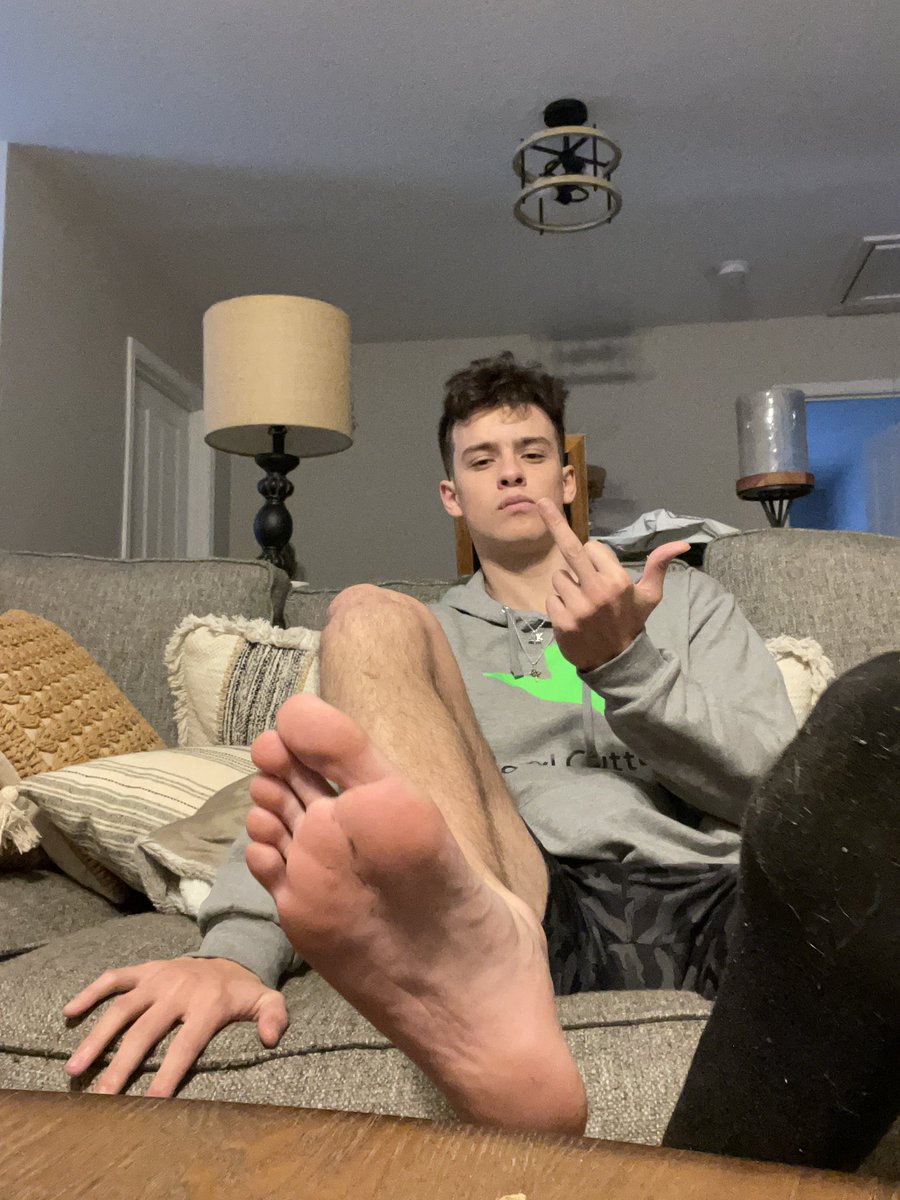 MasterGary98's tweet photo. Reimbursement opportunity! Which one of you lucky subs is paying for my spending today?
$mastergary4 https://t.co/6i066a7S4y