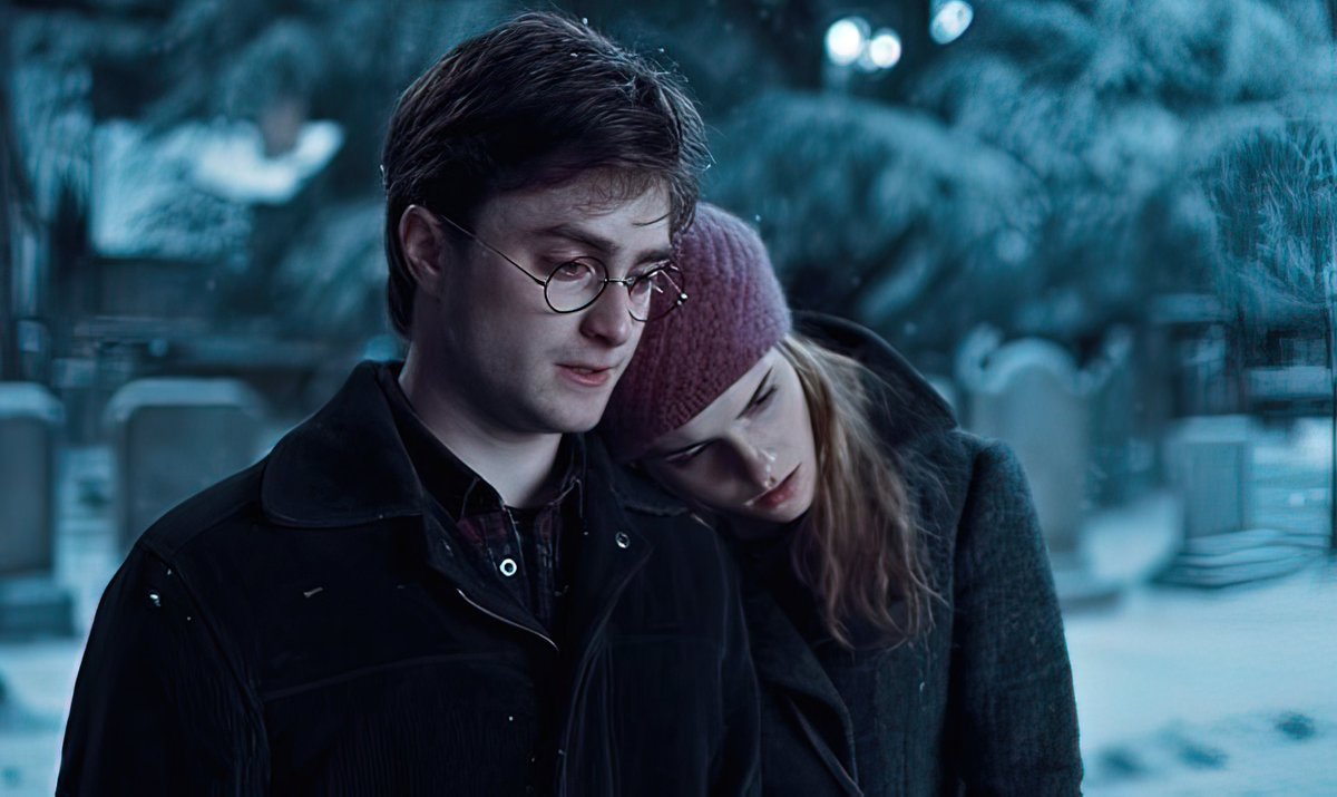 "Önemsedikçe kaybedecek daha çok şeyin oluyor." 

🎬 Harry Potter