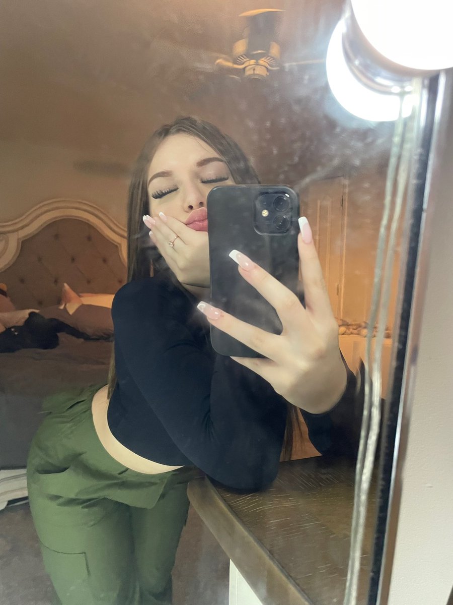 Abgxlina's tweet photo. Hey… https://t.co/rLHXobGTPg