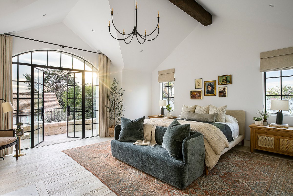 SonanceSpeakers's tweet photo. Simply put, @cantara and @brandonachitects got this project right. 

Technology should be designed to disappear into the architecture of your home because it has the power to create a magical space just like this one.
#sonancebeyondsound #designedtodisappear https://t.co/KJKgmnp6Sr