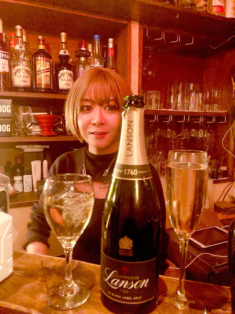 shibi_ichiziku's tweet photo. 紫美ちゃん、顔が男っぽくなったねって言われた

女性ホルモン減ってるかも問題

ムキャー😛 https://t.co/zWARJM05XY