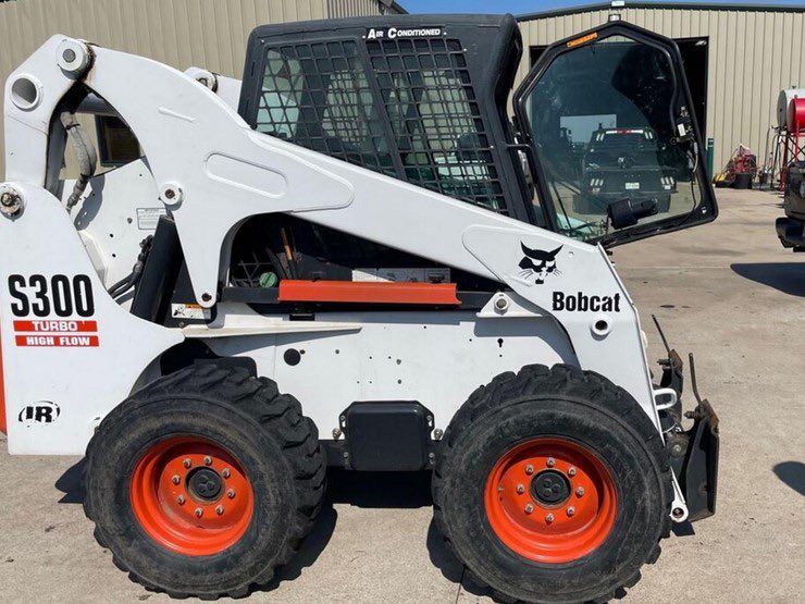 Greg Peterson on Twitter "2003 Bobcat S300 w/ only 186 hours sold for