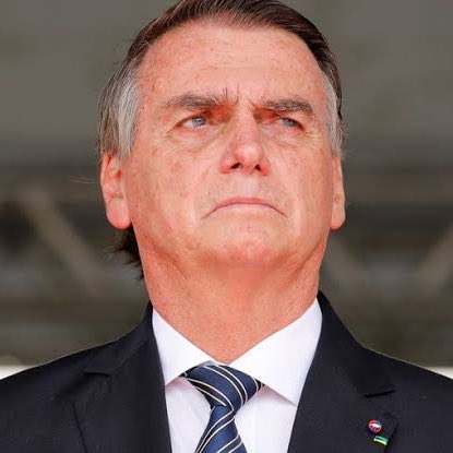 choquei's tweet photo. 🚨ATENÇÃO: Jair Bolsonaro decreta luto de três dias no Brasil pela morte de Pelé https://t.co/DOD89XqzWw