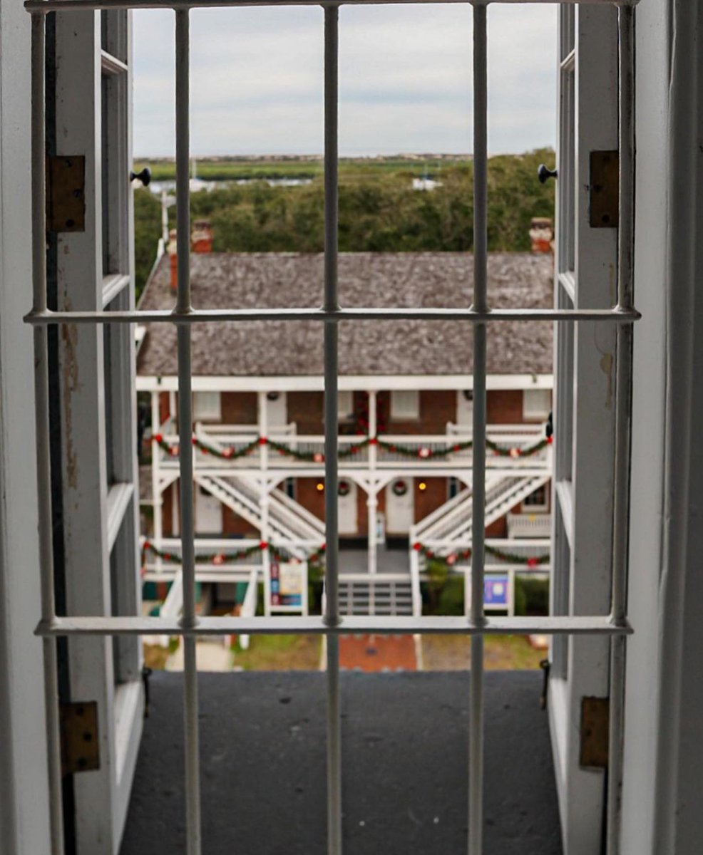 firstlighthouse tweet media