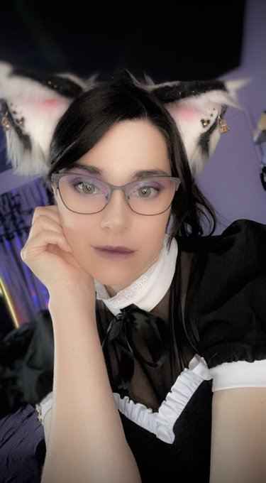 Pok&eacute;mon Nuzlocke &amp; Chill! Come distract me? https://t.co/mlAmb57pjZ https://t.co/dqZcZ72SxY<a href="/tag/ff"class="tags"><span>#ff</span></a>