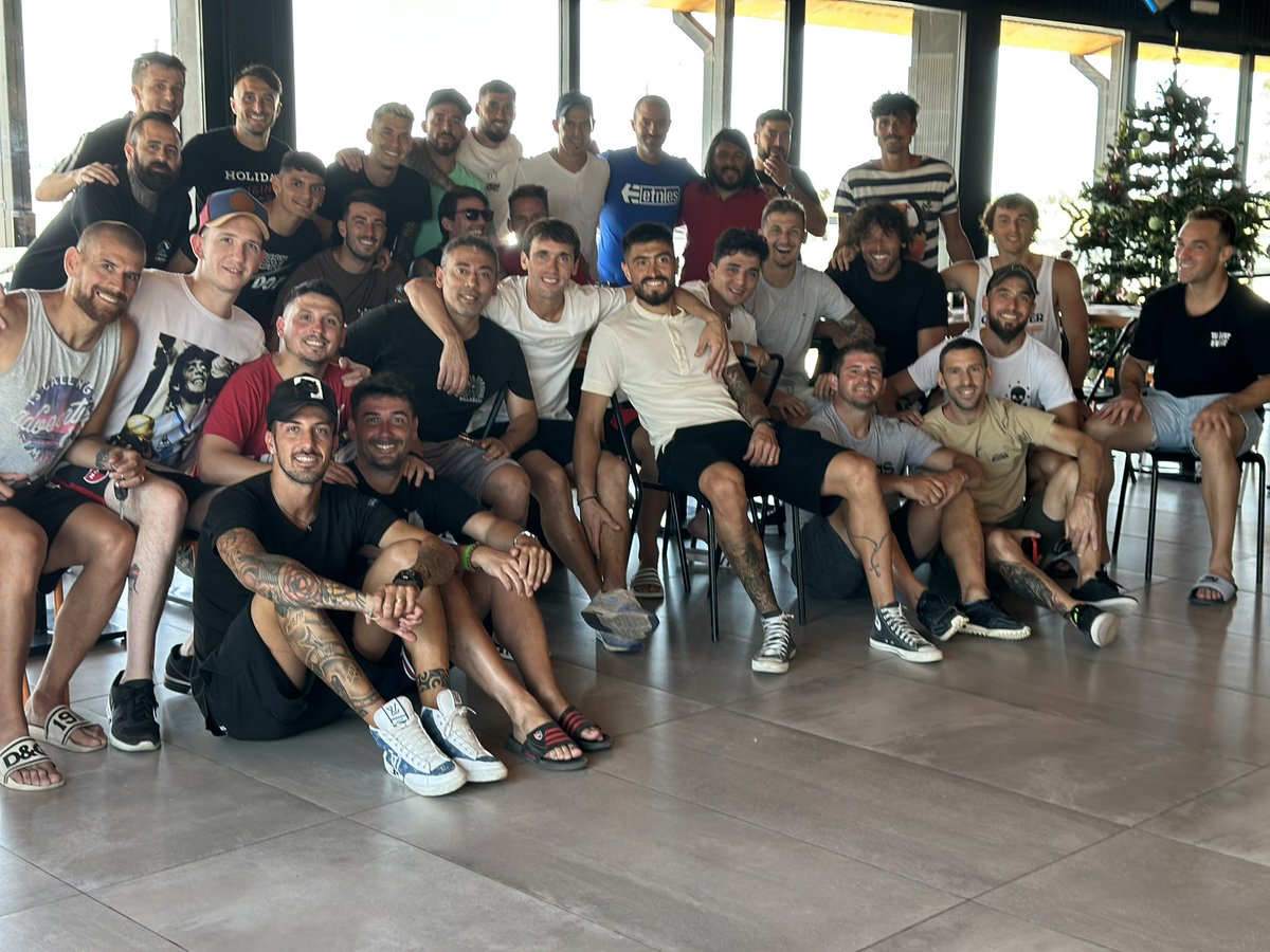 No traten de entenderlo ❤️🖤