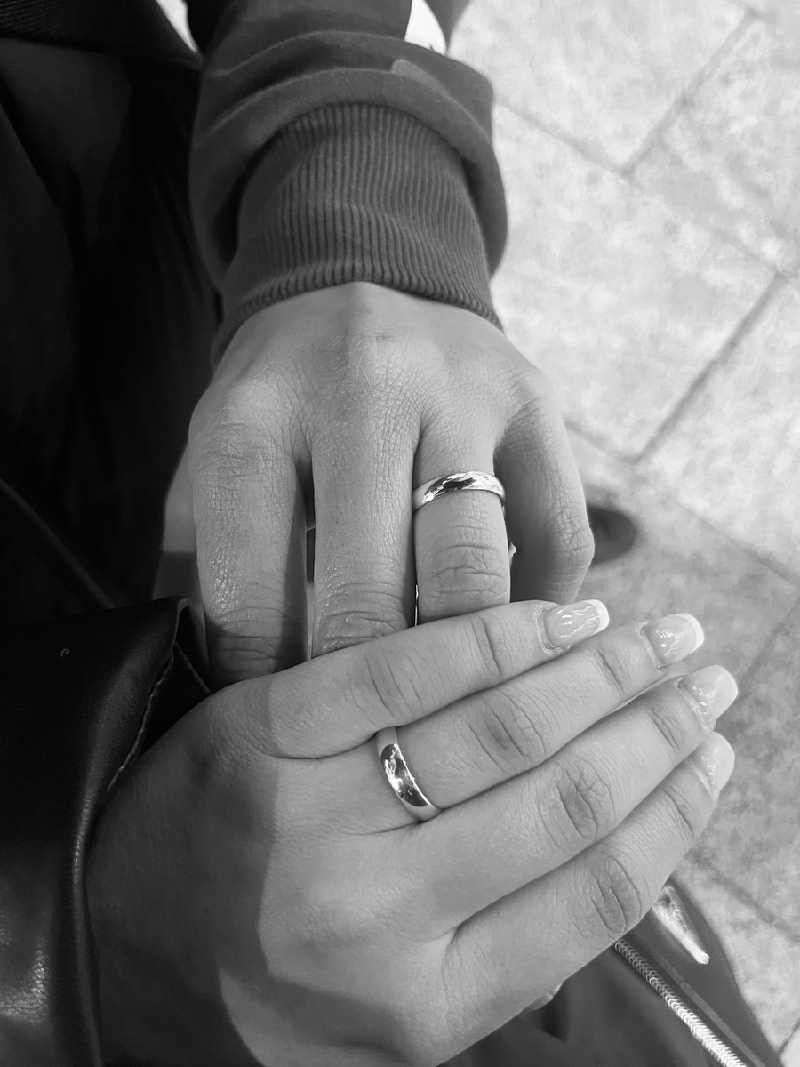 bryangar2632's tweet photo. @Danielaaa_ep 💍💛 https://t.co/EGVzL1hO5k