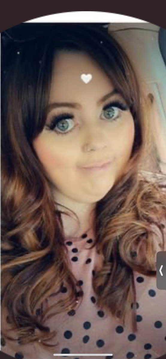 CryptoScam0's tweet photo. @Miss_M_Sparkles Worry about your thirteen chins love 👍🏽 https://t.co/U2dv6TNAVa