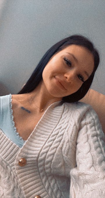 It&rsquo;s my birthday🍾🌸❤️ 21😍 https://t.co/VBoR7gSN6q<a href="/tag/throne"class="tags"><span>#throne</span></a><a href="/tag/wishlist"class="tags"><span>#wishlist</span></a>