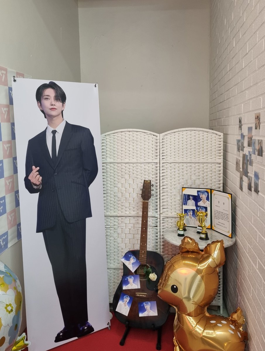 #우리의_겨울요정_슈아야_생일축하해 

🎖상장 모음🏆
대표이사도 다 달라요 진짜 디테일이👍