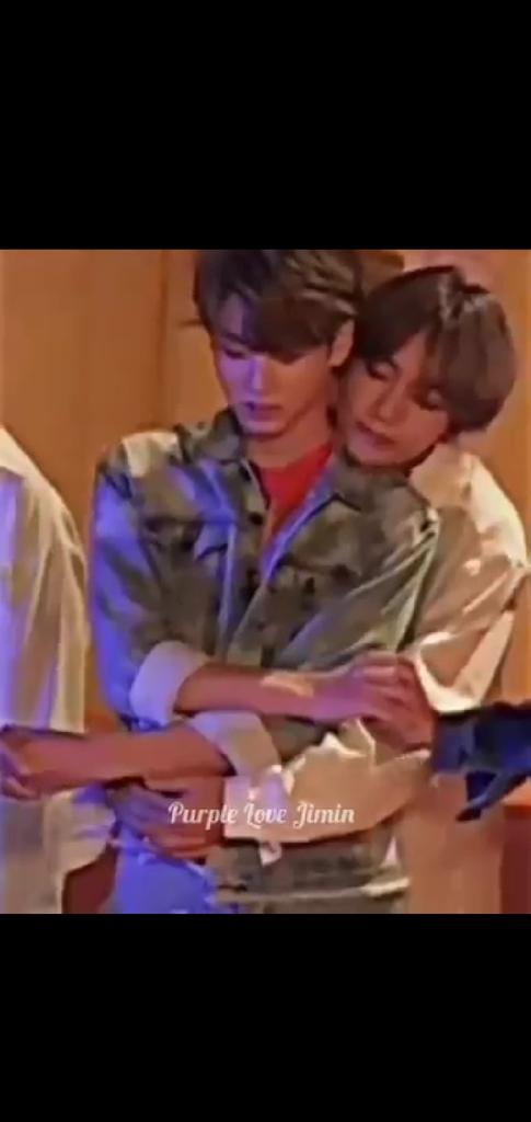 wangsoju93's tweet photo. @BTS7_twt_JJK @BTS7_twt_KTH @BTS_thv_95V Happy birthday🎂🎉
my dear winter Bear Tae Tae🐻💜❄️
May all your wishes come true!
I am always proud of you.
For future life fighting 💪🏻✨
Please you always know that!!
My love always with near you ✨💜
Forever love you 💜
Taekook 💜✨😉
#winterbearday https://t.co/bRaD6LXJFg