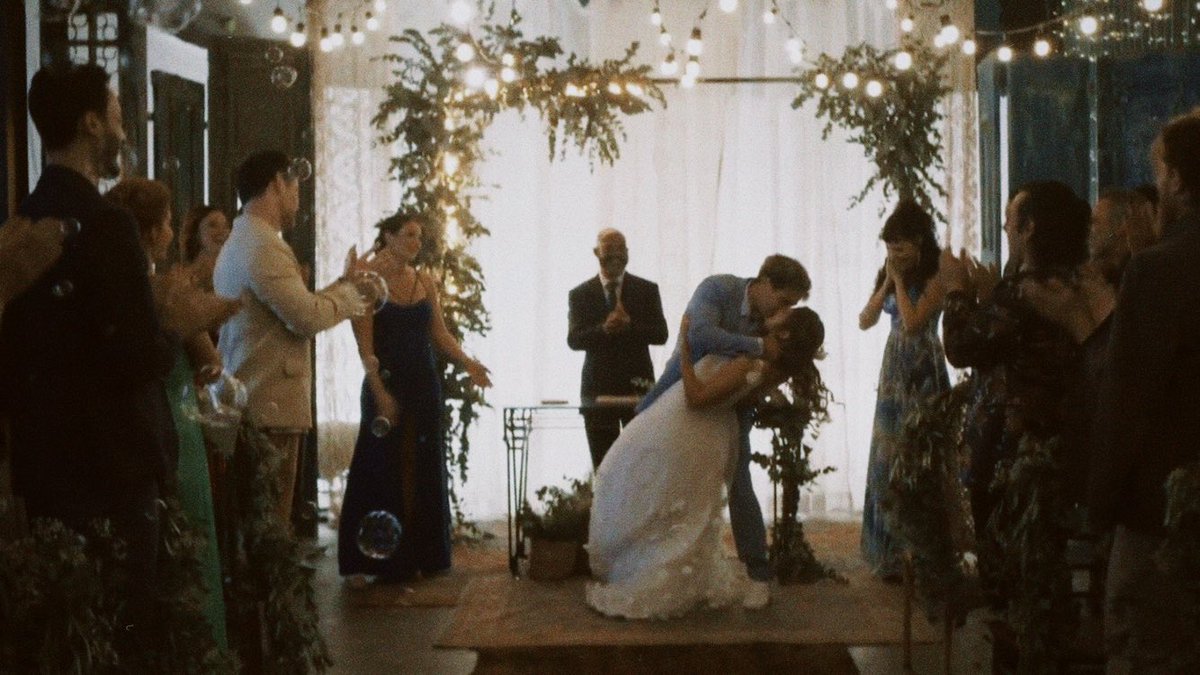 editsnovela's tweet photo. Casamento de Rico e Lou #CaraECoragem https://t.co/unoR1E5Cvb