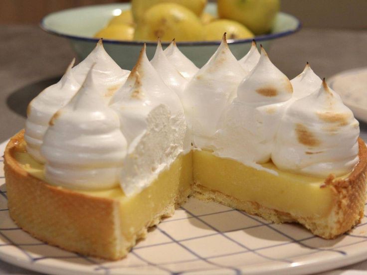 ccpoputas's tweet photo. lemon pie | smash or pass https://t.co/AdOelMQs4n