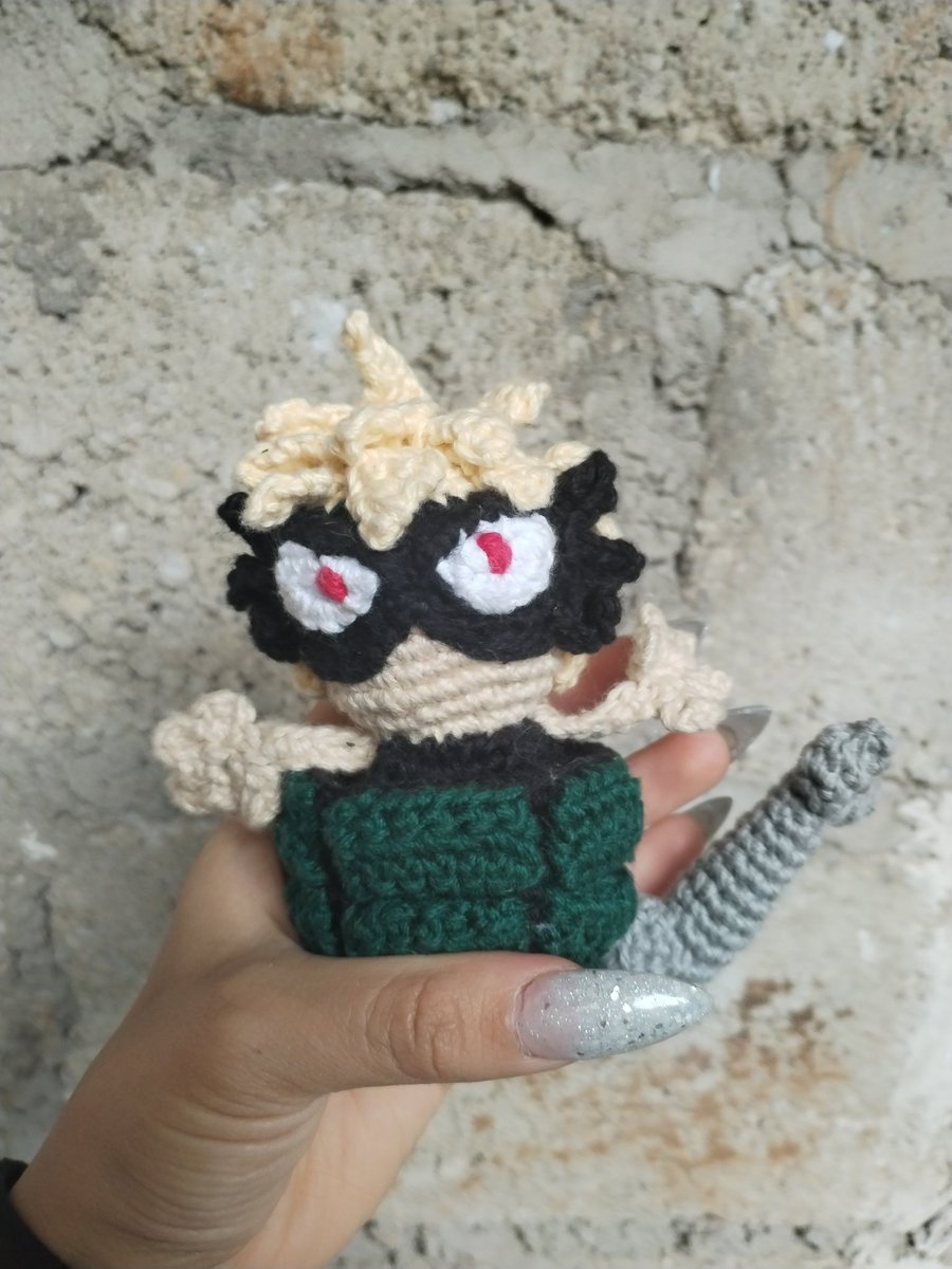 robot_gi's tweet photo. Lo hice para mi hermana, su colita de cambia de lado y tiene sus manos escondidas, también quiero agregarle una crepa ☺️ #crochet #Dynamy #dinama #Bakugo #mha #dynamight https://t.co/19RfVcUgqj