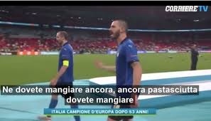 FranDavaBtrk117's tweet image. Rock è fortissimo ma, con tutto il rispetto, &quot;ne deve mangiare di pastasciutta!&quot; 😛😛😛 #GoJonnyGo #DAZN180 #darts