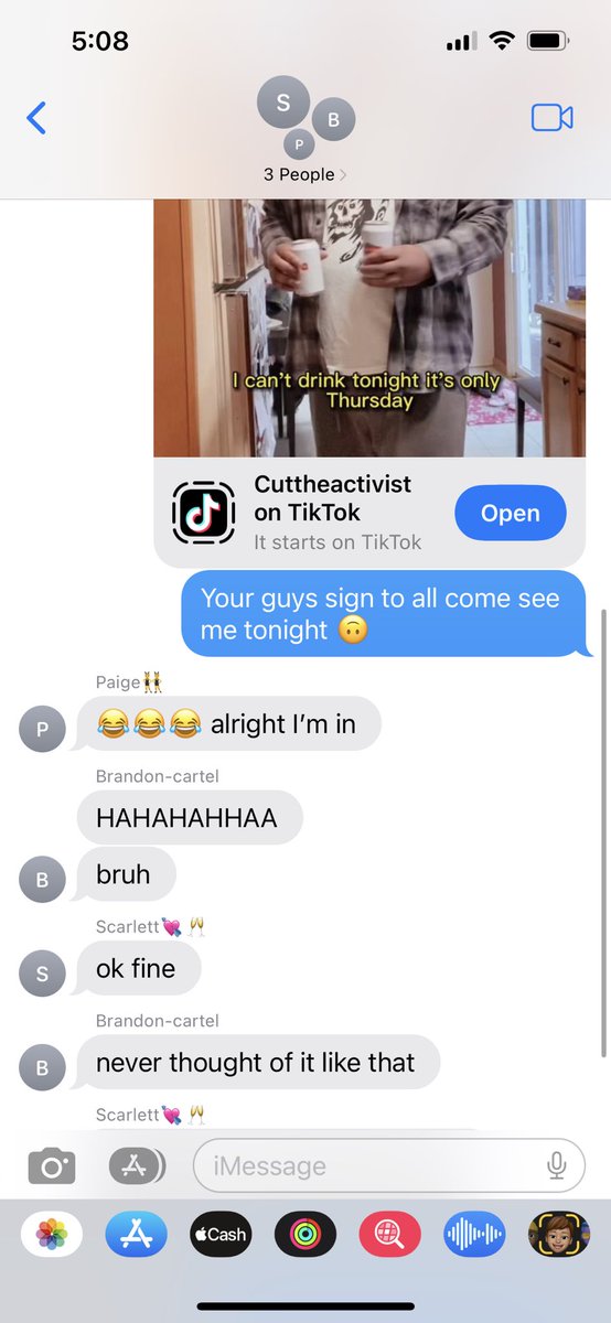 SadieFitch's tweet photo. Sent my friends a tik tok saying it’s the last thirsty Thursday of 2022 so they should come see me at the bar 🙃 I love them 💓 https://t.co/Ta6sTVtn8i