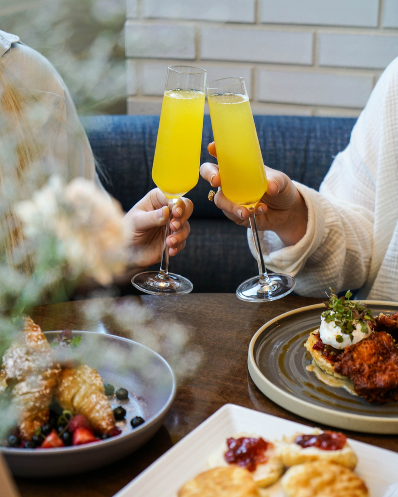 JW Marriott Nashville (@jwmarriottnash) on Twitter photo Create a luxurious start to your day with our new weekend brunch offering π₯ββββββββ
ββββββββ
Beginning this Saturday, we invite you to join us from 9AM to 2PM for brunch in our Lobby level restaurant Stompin' Grounds. To view the menu and make reservβ¦ instagr.am/p/CmxP4x-sZRr/ Create a luxurious start to your day with our new weekend brunch offering π₯ββββββββ
ββββββββ
Beginning this Saturday, we invite you to join us from 9AM to 2PM for brunch in our Lobby level restaurant Stompin' Grounds. To view the menu and make reserv⦠instagr.am/p/CmxP4x-sZRr/