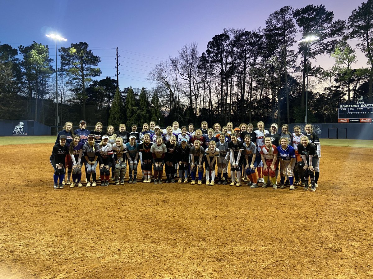 gillespie_jeff's tweet photo. Bulldog Softball Christmas Camp did not disappoint, a talented group of players. Go Dogs https://t.co/AtR9MUydU1