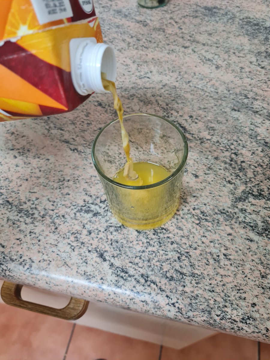 UbuhleK's tweet photo. I found this in my juice 🤮🤢 and I don't know what it is. Bought it @PicknPay Pinetown. 

@PioneerFoodsSA @Liqui_Fruit @PepsiCo Please explain. 

@HealthZA @kznhealth @WHO https://t.co/MBgS8IYl3m