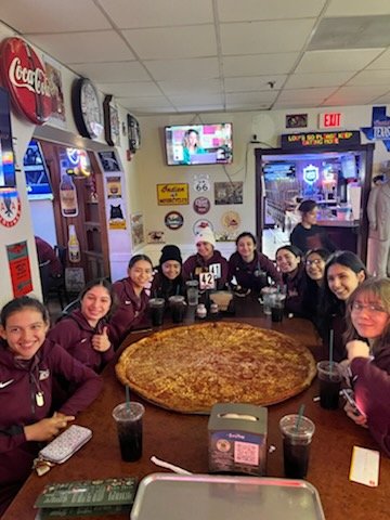 LFHSBoysBKB's tweet photo. DOUBLE HEADER
🗓️ 12/30/22
📍 LFHS
🎟️ at the door or at  https://t.co/nO8N7eJyhj

🕑 2:00pm
⛹️‍♂️ Boys
🏀 Los Fresnos vs
🏀 Laredo United South

🕞 3:30pm
⛹️‍♀️ Girls
🏀 Los Fresnos vs
🏀 Port Isabel

Come out and support your FALCONS! https://t.co/sabDu49FlU