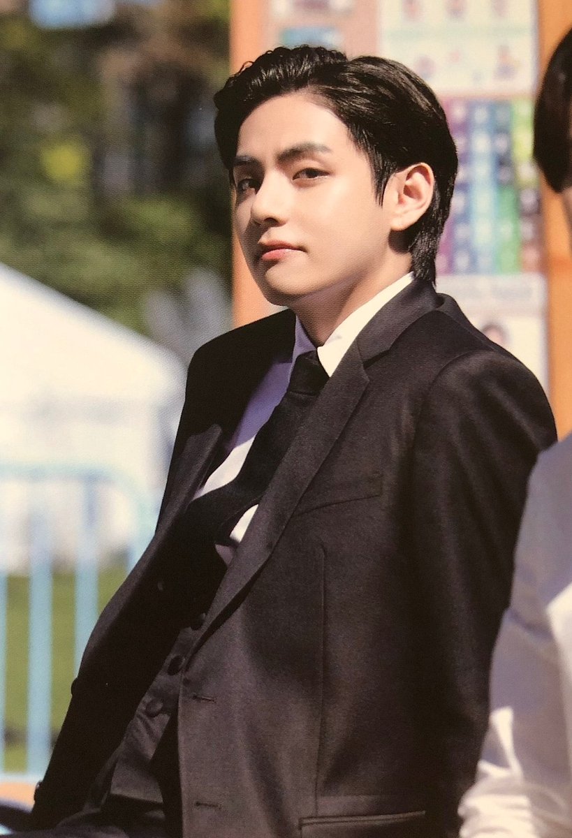 armybts__4ever's tweet image. Happy Birthday V 💜