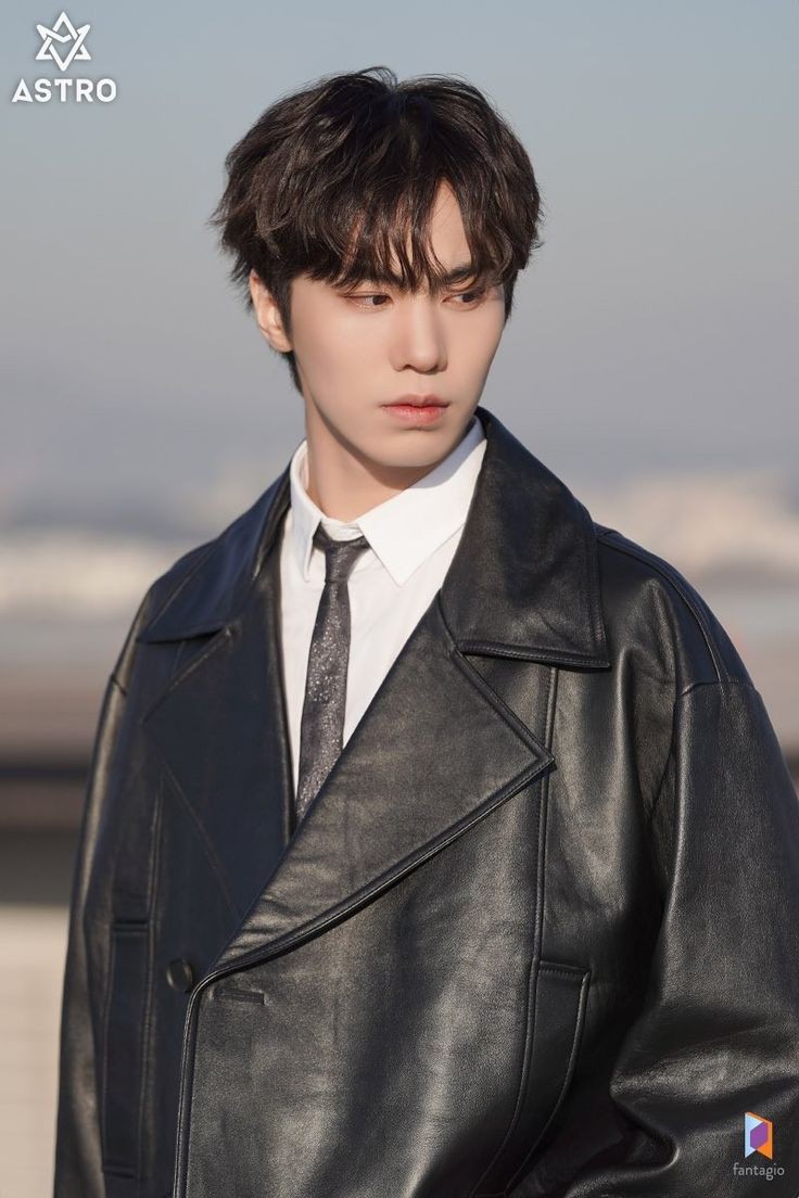 rakigahowgetz's tweet photo. Congratulations my boy so proud of you 😭💜
#BestActorRocky • #라키 • #ROCKY https://t.co/uYc4IgSRWY