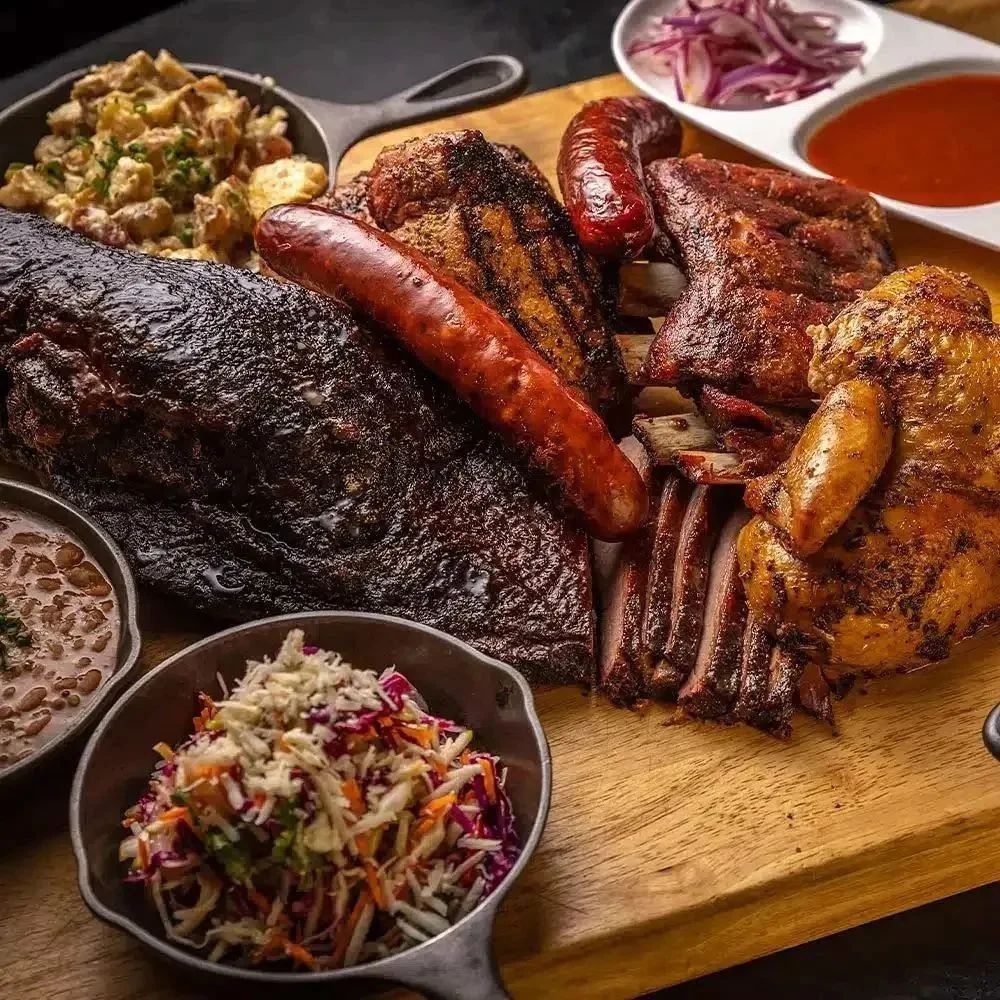 RathbunsBBQ's tweet photo. 🚨 Last chance for NYE orders #Dallas❗️ Pickup is tomorrow! Order now at https://t.co/EtNkzCFocO
#dallastx #dallastexas #dfw #dtx #dallasfood #dallasfoodie #dallasNYE https://t.co/yQFrRnj0uA