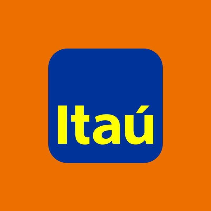 poptime's tweet photo. 🚨 Padre Júlio Lancellotti dá fecho no Itaú após propagarem por "respeito" nas publicidades e no off colocarem empecilhos nas agências para que moradores de rua não possam dormir no local. https://t.co/9LKZtkUUas