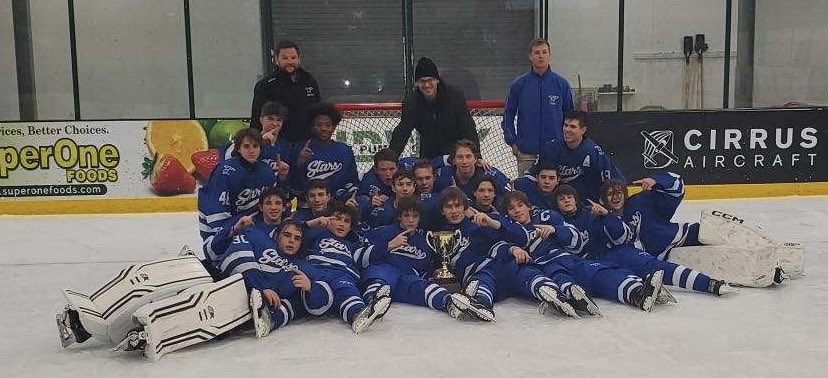 Brookfield Stars complete the 3 game MN sweep and win the Bill McGann Championship in Duluth! <a href="/WiPrepHockey/">WisconsinPrepHockey</a> <a href="/BrookStarsHKY/">Stars HS Hockey</a> <a href="/hockeyhub/">Minnesota Hockey Hub</a>