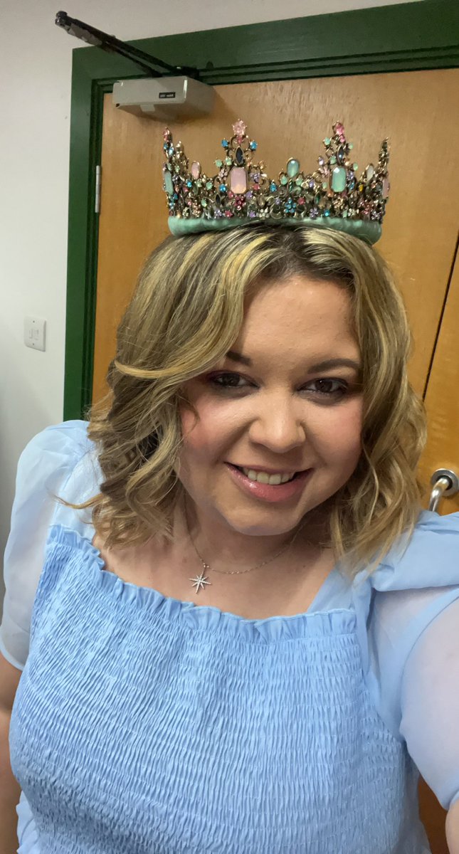 lottiekitt's tweet photo. Well that’s the opening night of panto complete 1 down 5 more shows to go but now time for bed as I cannot feel my feet and two shows tomorrow ! #panto #equus #christmas #queencharlotte #crown https://t.co/L0S4p0tXPq