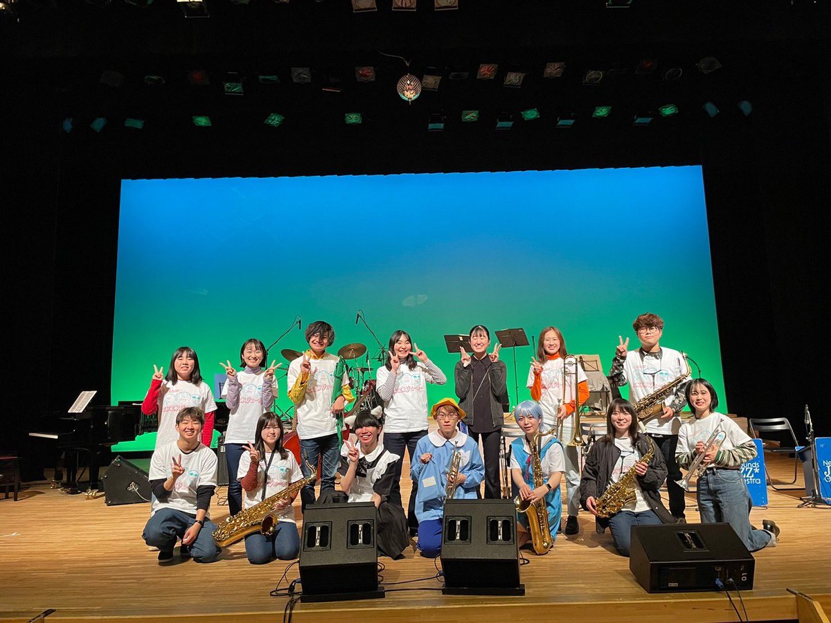 chukyo_nsjo's tweet photo. 第49回リサイタル、無事終了致しました!お越し下さいました皆様、ご協力いただいた皆様、本当にありがとうございました!これを持ちまして第67代NSJOは活動を終了し、第68代へ代替わりします!今後ともNSJOをよろしくお願いします!
#中京大学
#ジャズ
#NSJO https://t.co/COr031EhrC