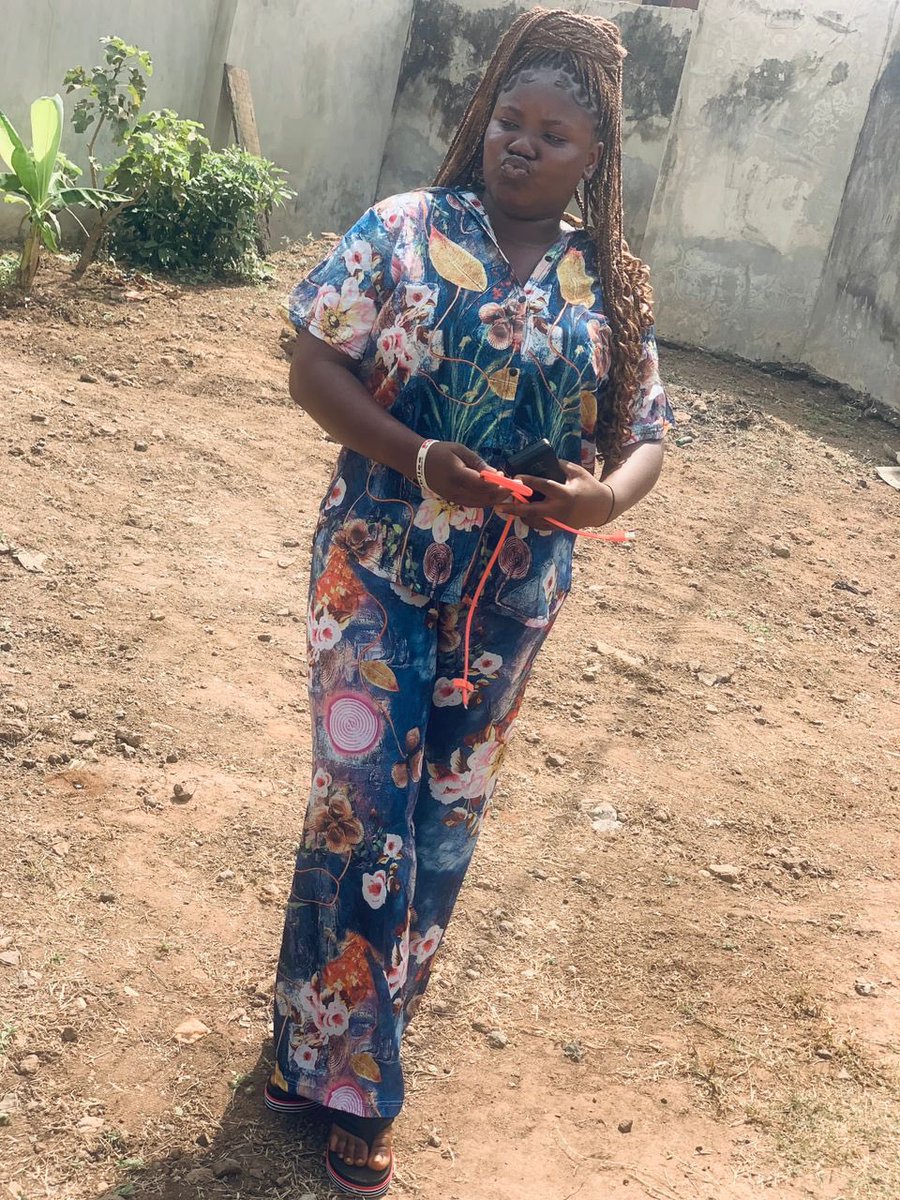 Queen_eseose's tweet photo. Ok! Last picture of the year ❤️😌 https://t.co/D4a8JCQ59W