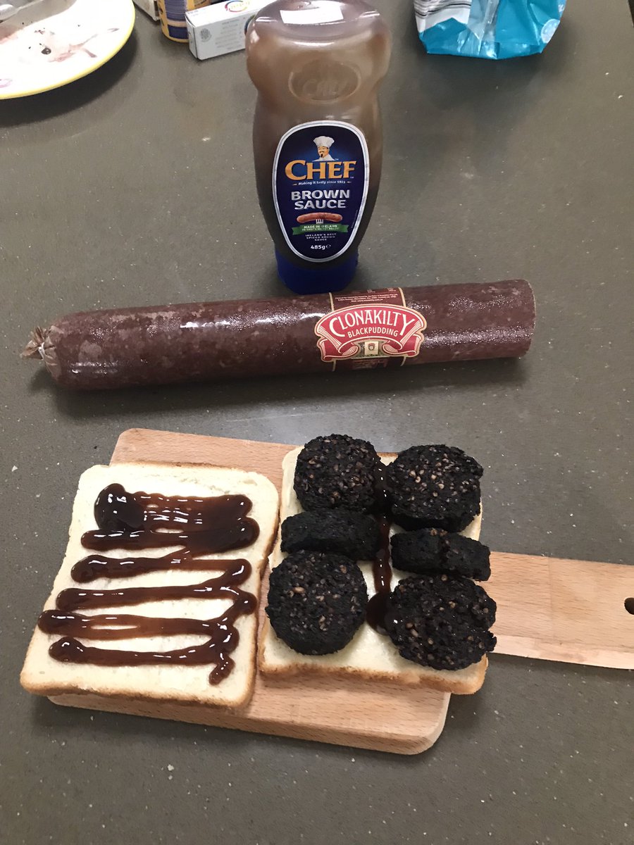 luceyjohn1's tweet photo. last of the Ham is gone , maybe it’s time for a fruit salad breakfast, what would @gaconthegc do?????  Theirs your answer https://t.co/ehmTYCaT4H