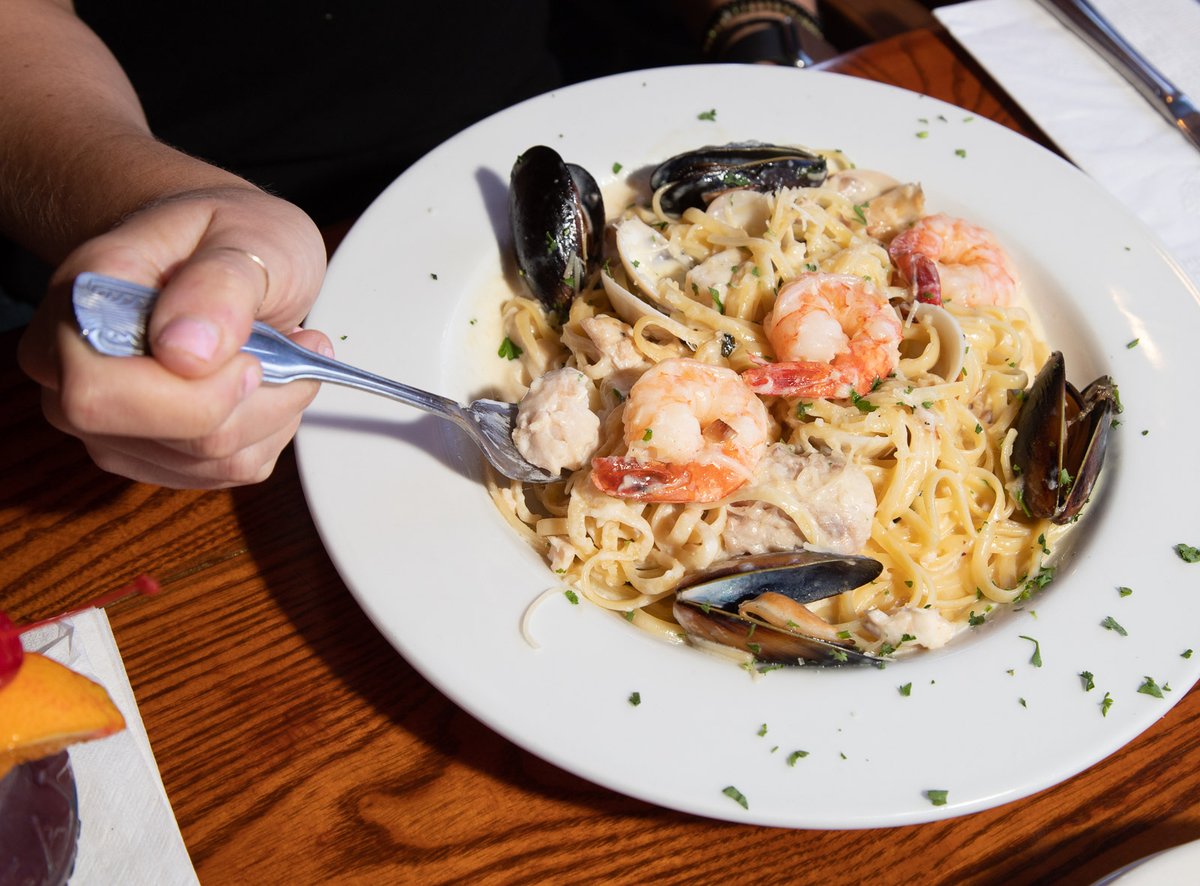 Moby Dick Restaurant tweet media