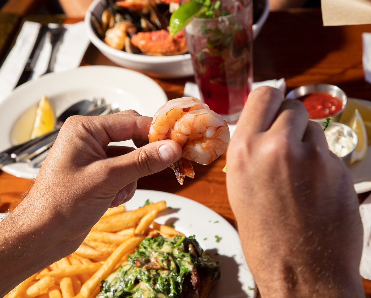 Moby Dick Restaurant tweet media