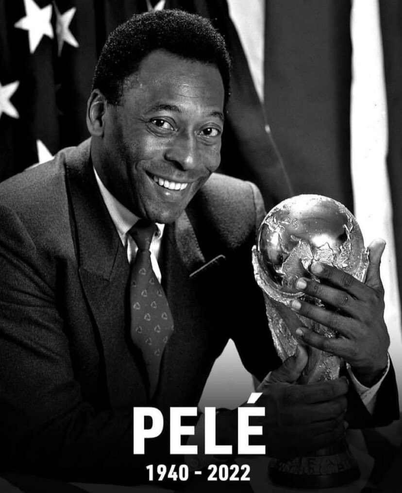 El mejor jugador de fútbol de todos los tiempos.
El cielo está de fiesta, descansa en paz.