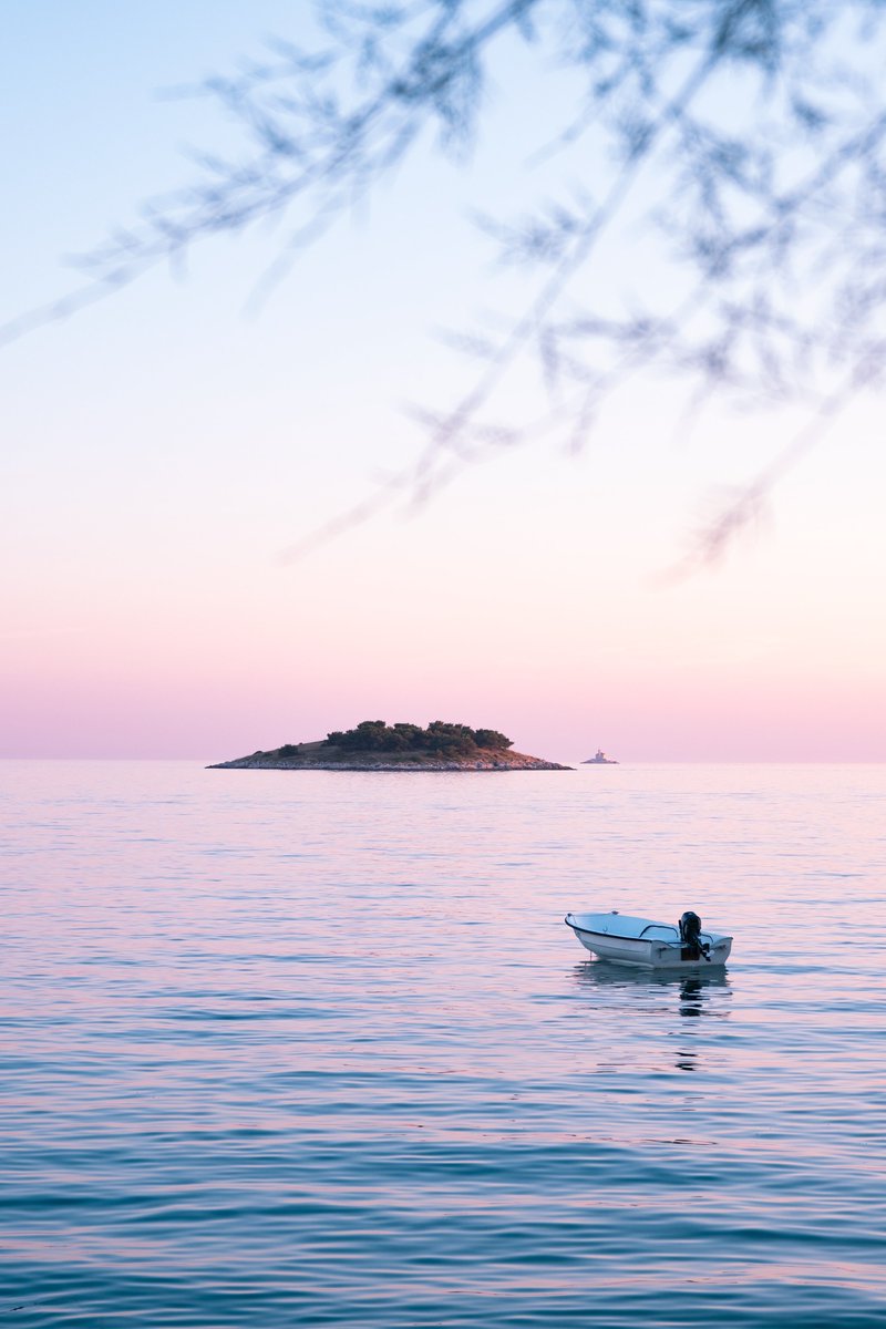 Happy Birthday, V <a href="/BTS_twt/">방탄소년단</a> #VANTE

This one’s for you. 💜 

instagram.com/p/Cmx8h9Eyk-6