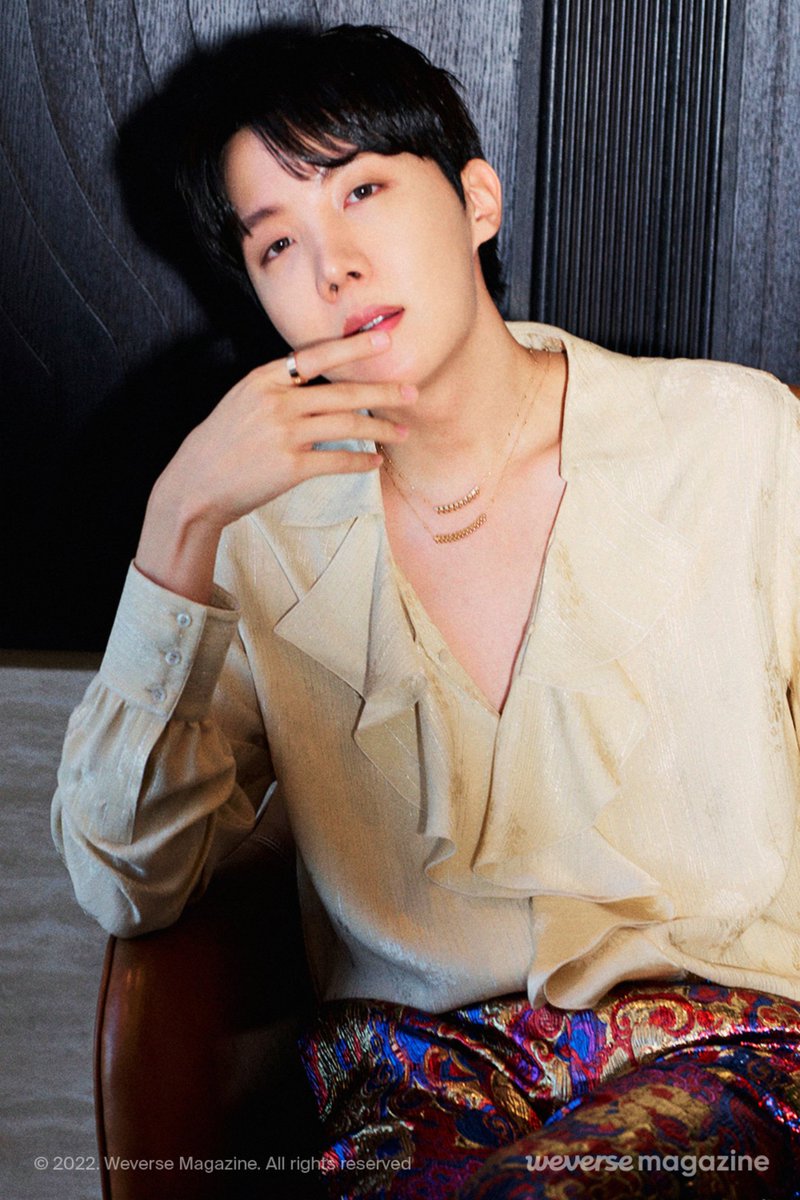 JMLOVEMODE's tweet photo. [위버스 매거진] #BTS PERFORMANCE QUIZ PHOTO  (1) https://t.co/35ghtQ1gYD