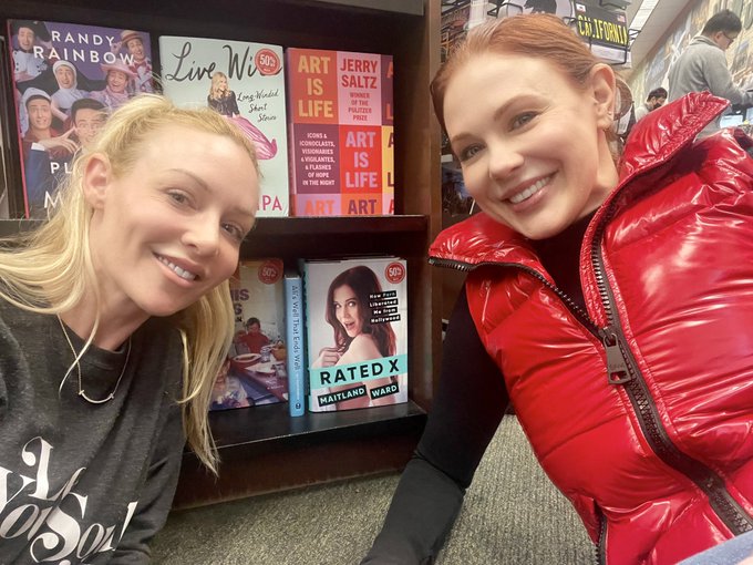 .@kayden_kross and I celebrated &lsquo;Rated X&rsquo; selling out for Christmas &amp; doing a complete restock for New<a href="/tag/deeper"class="tags"><span>#deeper</span></a>