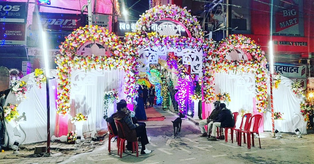 Rajeventssupaul's tweet photo. Wedding gate🥰 Hotel thakur Mahal,गोलू उर्फ राहुल ठाकुर wedding❤🥰 #rajflowerdecoration #rajkishorchoudhary @Rajeventsgroup #rajflowerdecorationsupaul #decoration https://t.co/Fw0Ga0UxXk