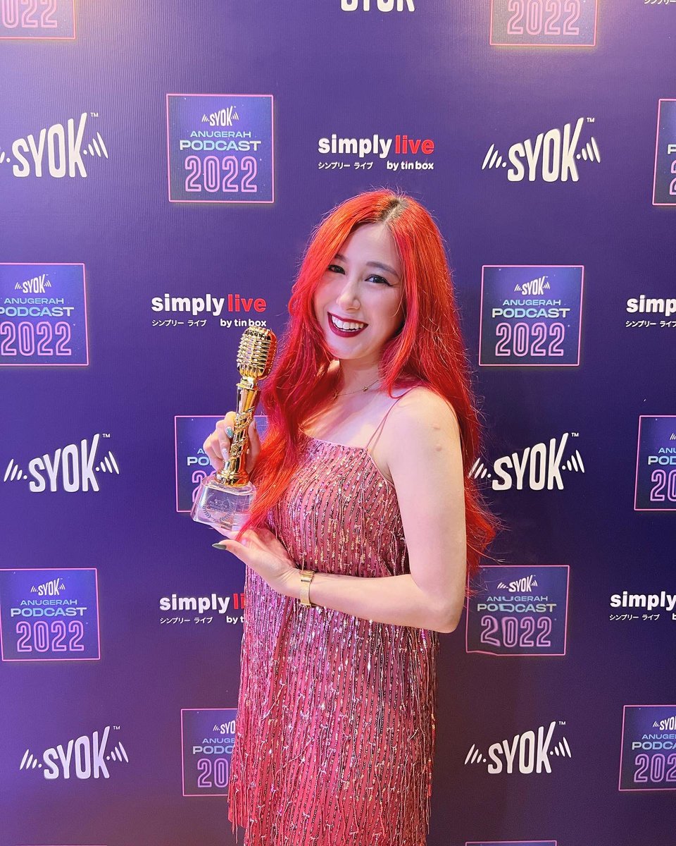 TheCWordCalista's tweet photo. 4 seasons in - and we did it! 

The C Word with Calista won Favourite Podcast Episode at the Anugerah Podcast SYOK ‘22, and we couldn’t be happier! 😍🥳

Thank you for listening, and voting so far; can’t wait for Season 5 - see you in the new year! ❤️ https://t.co/WYwANyBtuK