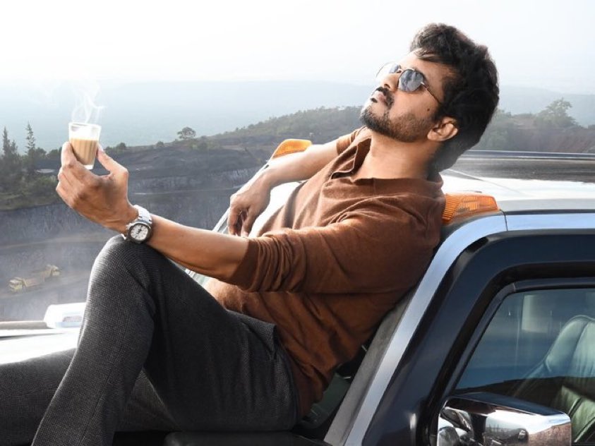 TOlMovies's tweet photo. Your First Pick #Thunivu Or #Varisu ?

         🔄#AJITH                 ❤️#VIJAY https://t.co/Po732mx0xr